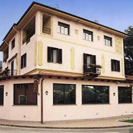 Cittiglio Hotel La Bussola מראה חיצוני תמונה