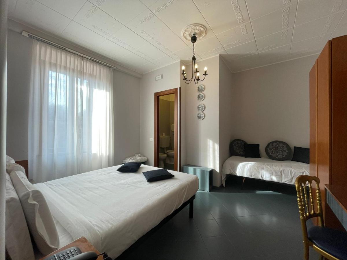 Cittiglio Hotel La Bussola מראה חיצוני תמונה