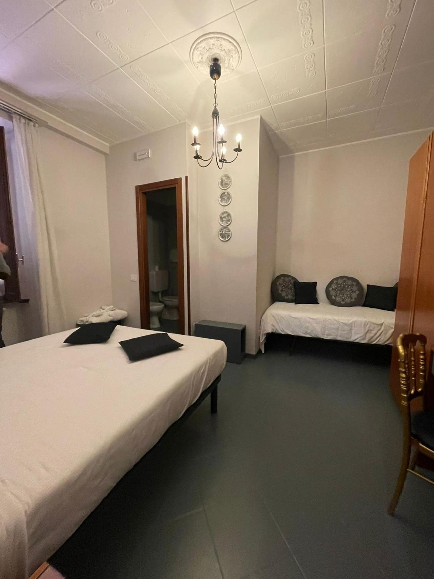 Cittiglio Hotel La Bussola מראה חיצוני תמונה