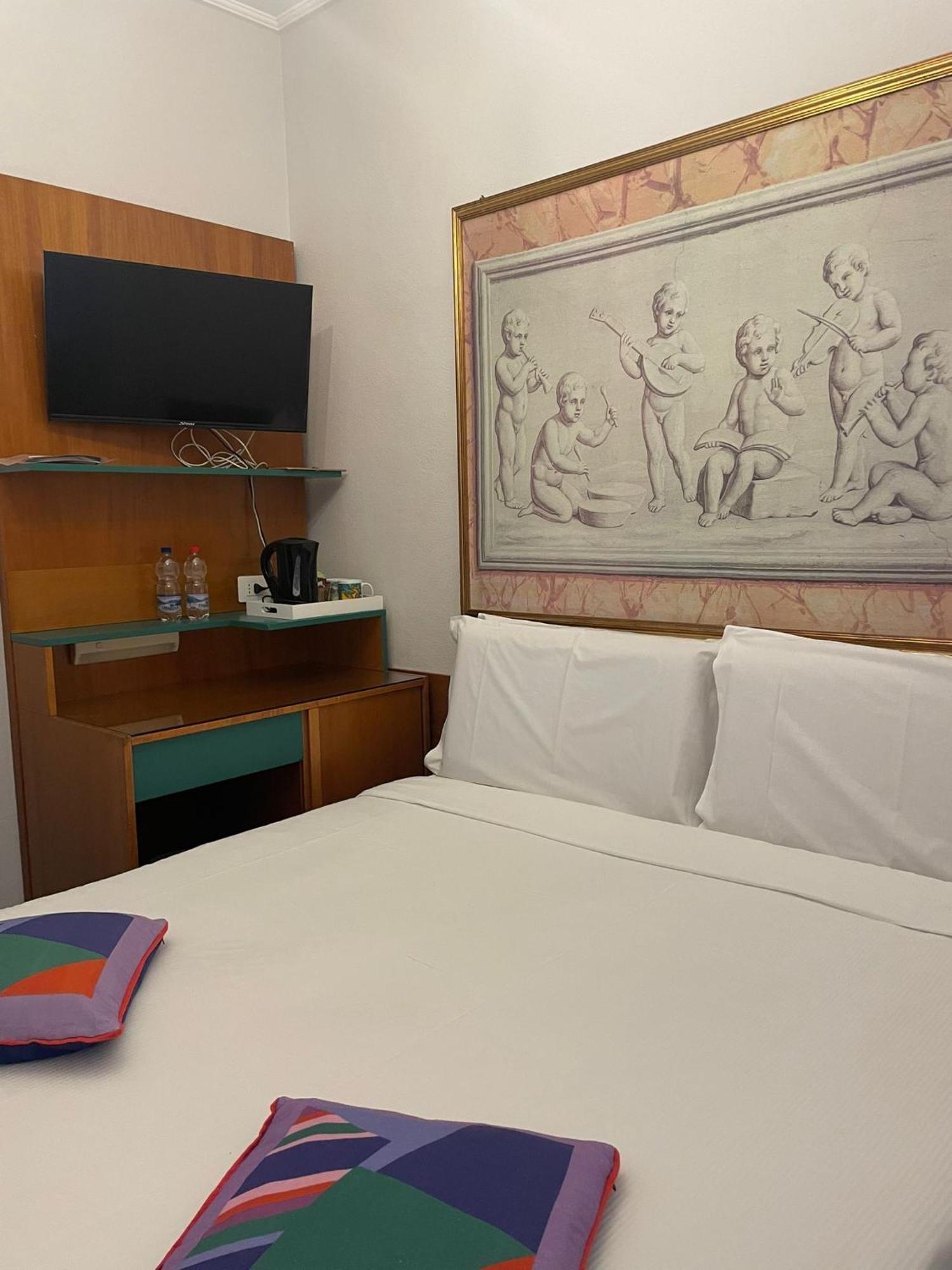 Cittiglio Hotel La Bussola מראה חיצוני תמונה
